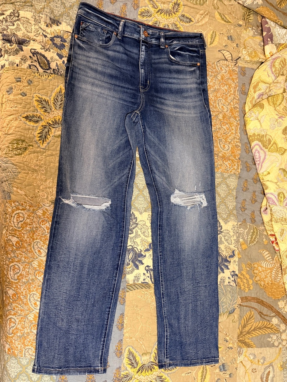 Maurices Faded Blue Boyfriend Jeans with Knee Distressing NWOT